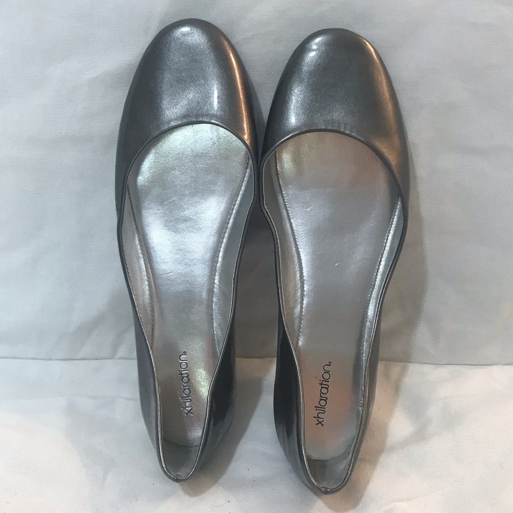 Xhilaration Cobalt Silver Flats Size 8 - NWOT